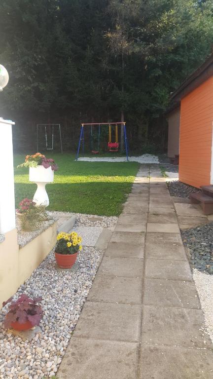 Herní místnost nebo prostor pro děti v ubytování Bungalows Sonnenblume am Klopeiner See