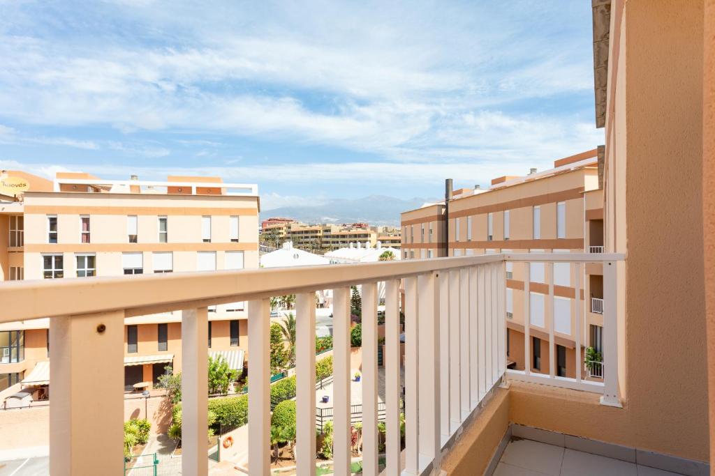 Family apartment -3 bedrooms and rooftop, El Médano – Updated ...