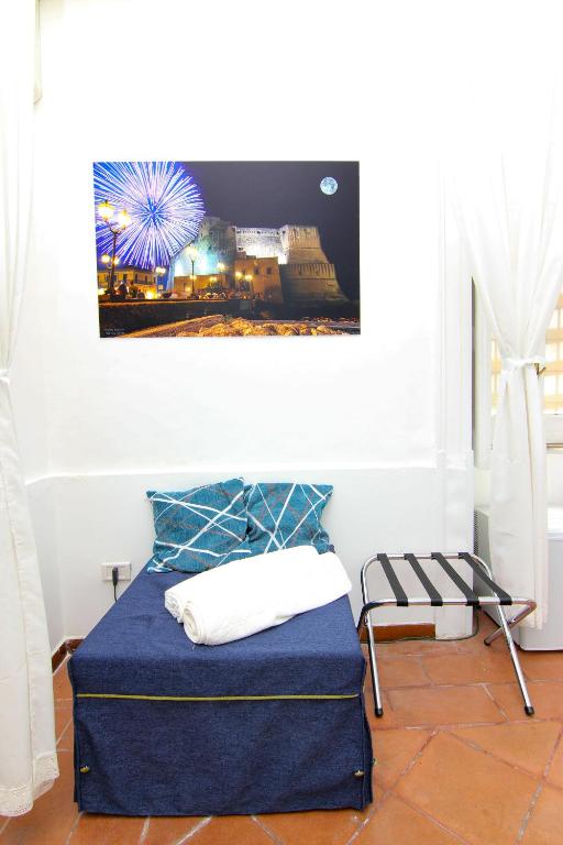 A television and/or entertainment centre at La Sirena a Mergellina