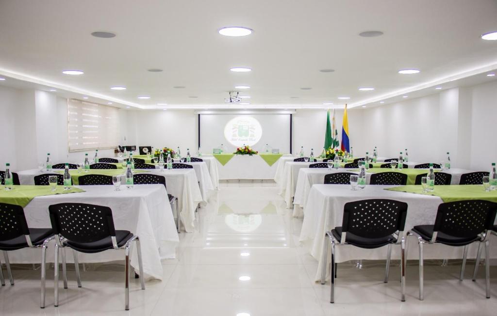 Zona business o sala de conferencias en Hotel Caquetá Real HSC