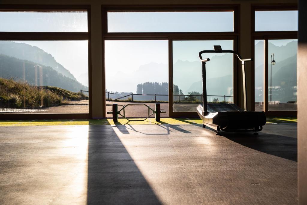 Nespecifikovaný výhled na hory nebo výhled na hory při pohledu z hotelu