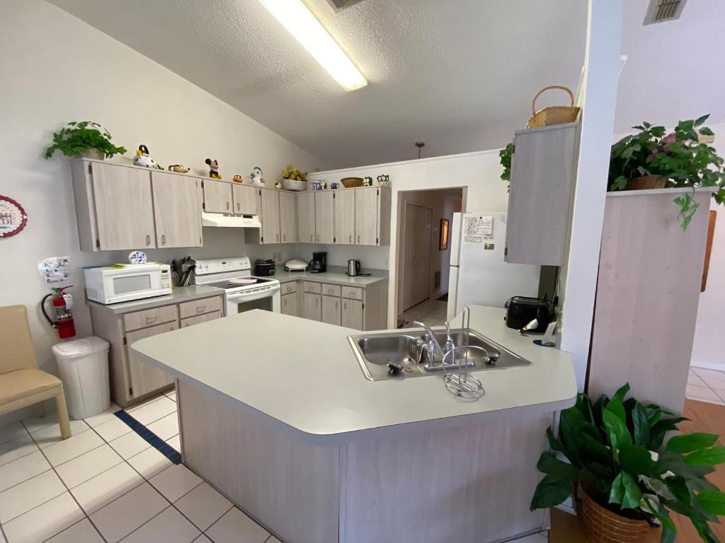 Platinum Vacation Homes - Maison De Trois Chambres