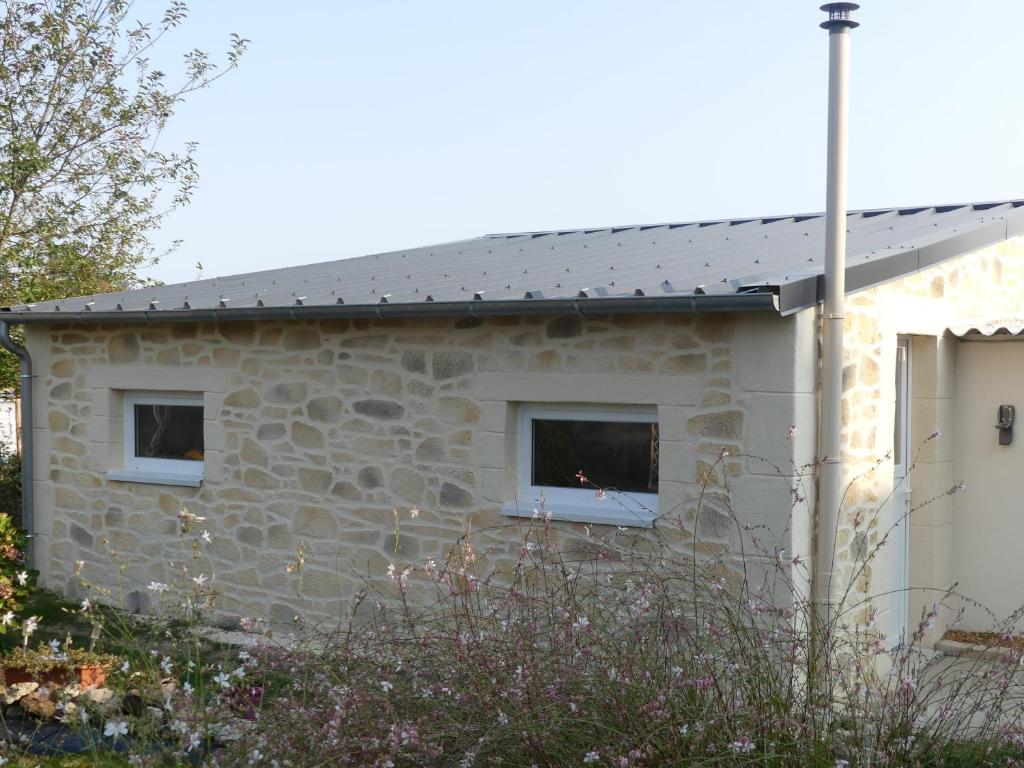 charmant studio 35m² au calme proche du circuit - Housity