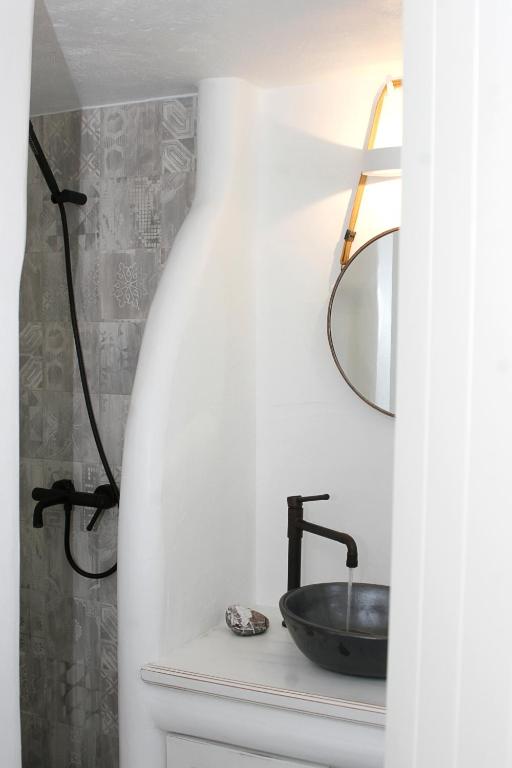 Koupelna v ubytování 5 Traditional Suites