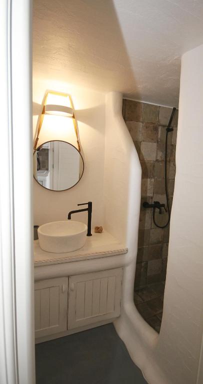 Koupelna v ubytování 5 Traditional Suites