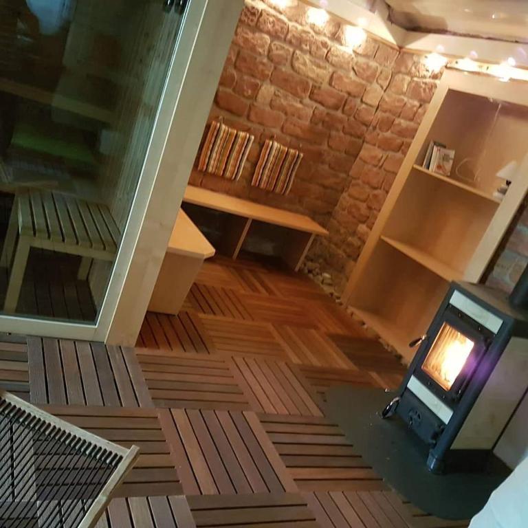 Forsthaus Merzalben Hostel - Habitación Triple Básica Con Baño Compartido