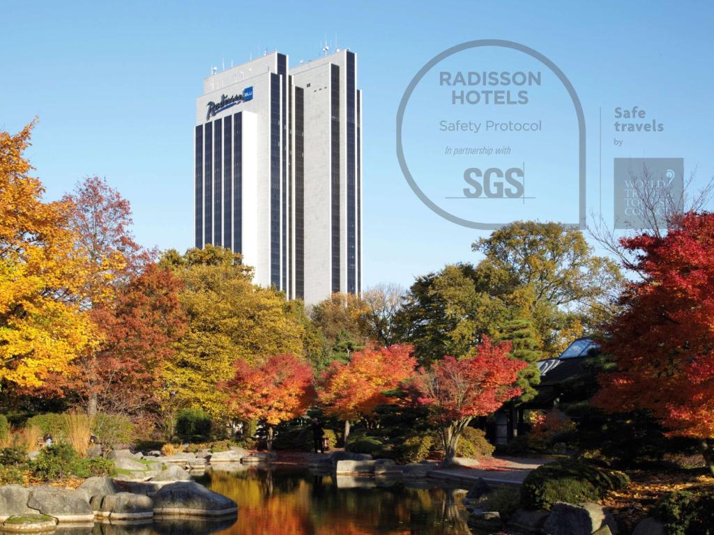 a view of the radisson hotel sbs headquarters at Radisson Blu Hotel, Hamburg in Hamburg