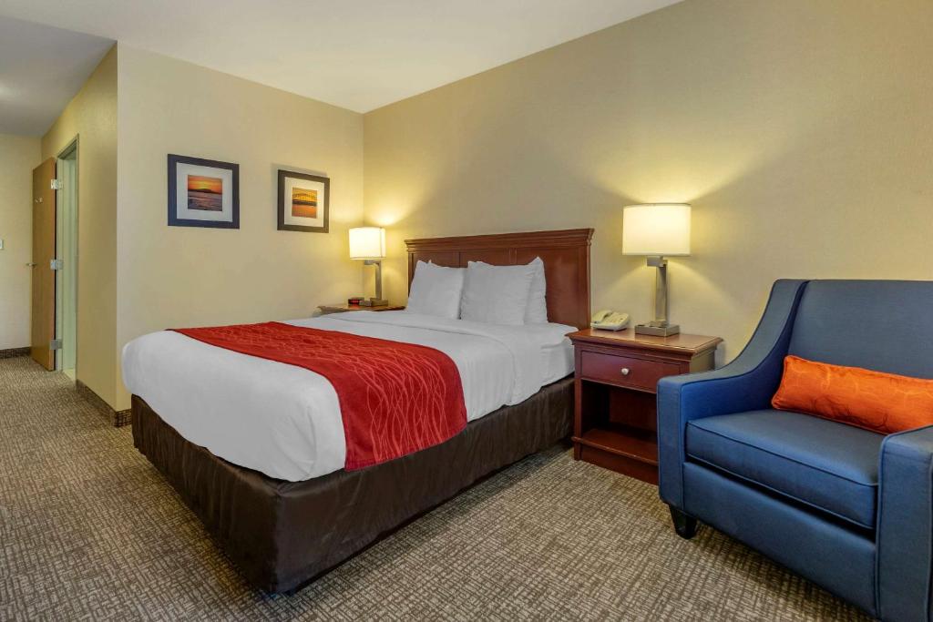 Postel nebo postele na pokoji v ubytování Comfort Inn Kennewick Richland