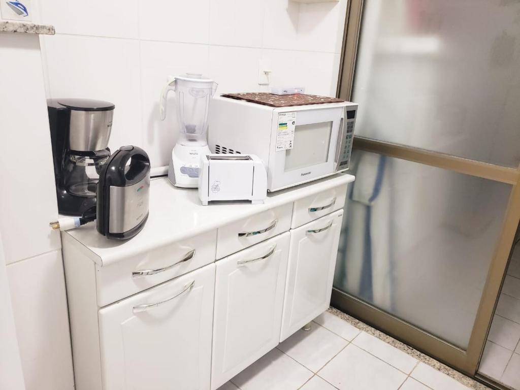  Lindo e seguro apartamento na Praia do Forte!