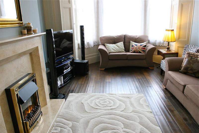 A seating area at Melrose Guest House 
