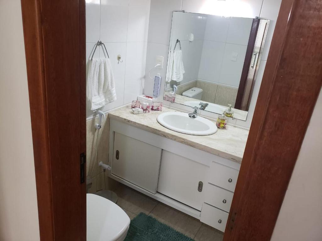  Lindo e seguro apartamento na Praia do Forte!