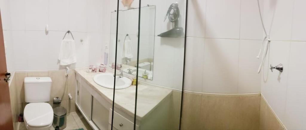  Lindo e seguro apartamento na Praia do Forte!