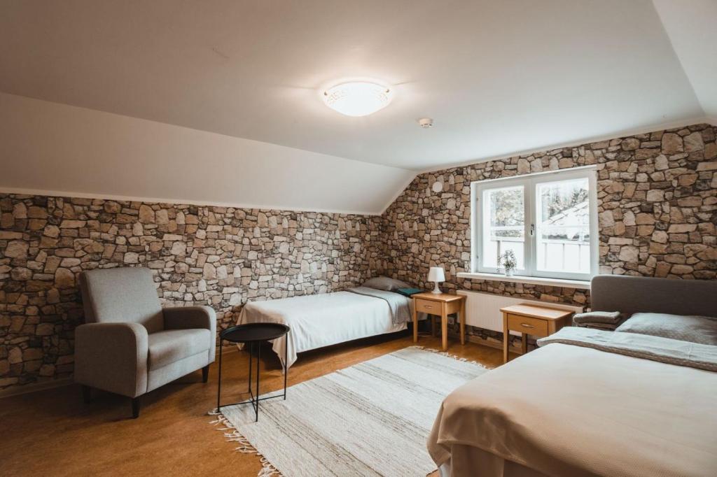 Voodi või voodid majutusasutuse Hostel Uskumatu toas