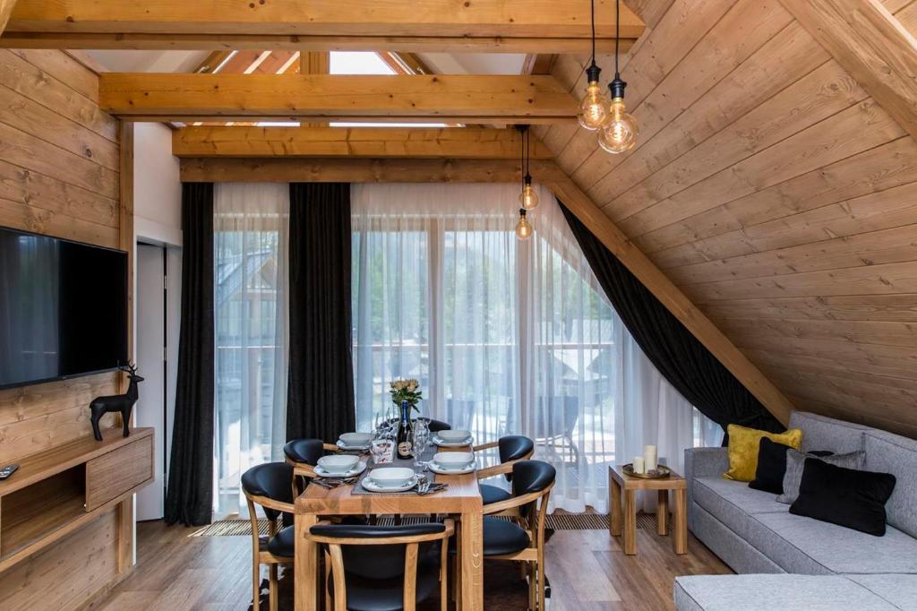 Televízia a/alebo spoločenská miestnosť v ubytovaní VIP Apartamenty ROYAL SPA