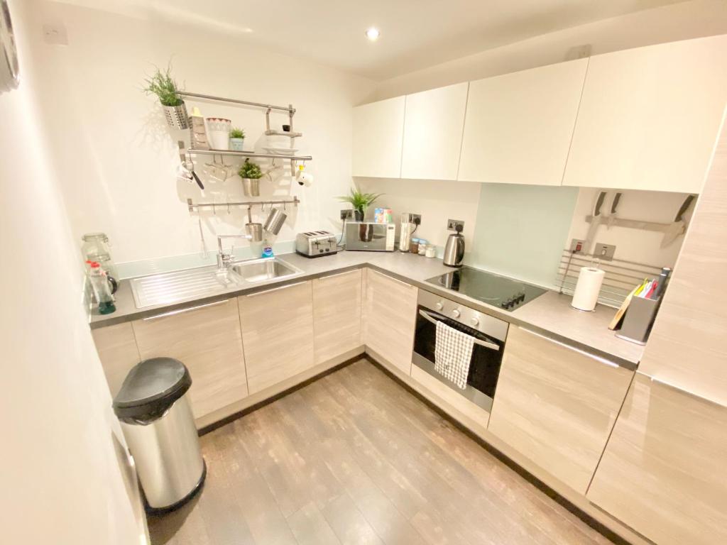 Stylish Manchester city centre apartment 2 bedroom with free parking