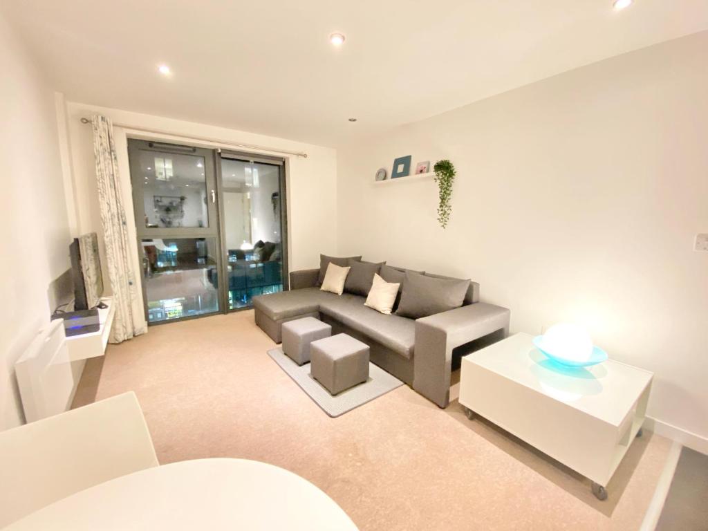Stylish Manchester city centre apartment 2 bedroom with free parking