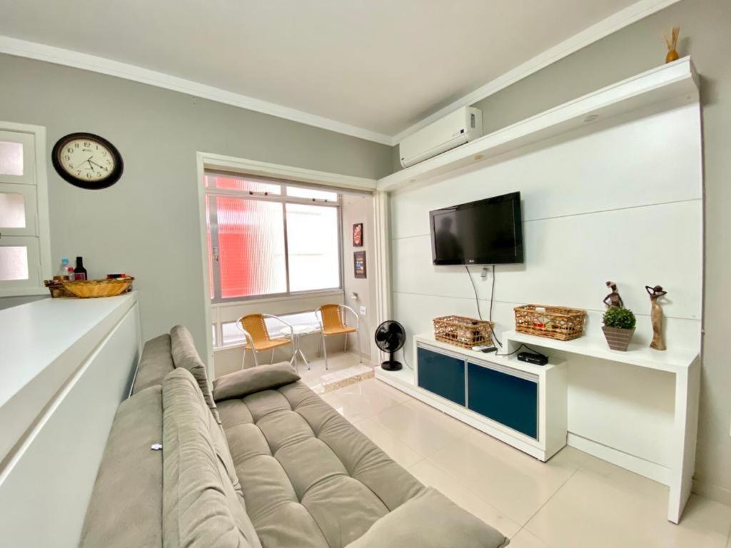  APARTAMENTO EM CAPÃO DA CANOA 2 quadras da praia