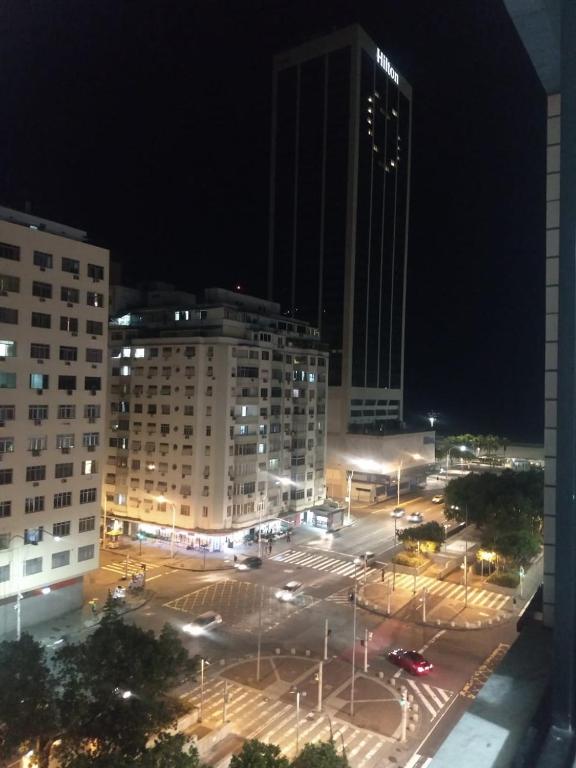 Apto com vista para praia de Copacabana