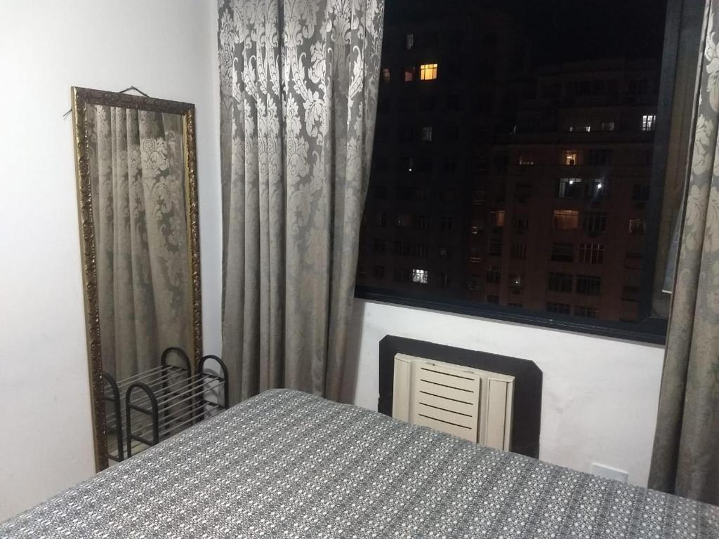  Apto com vista para praia de Copacabana