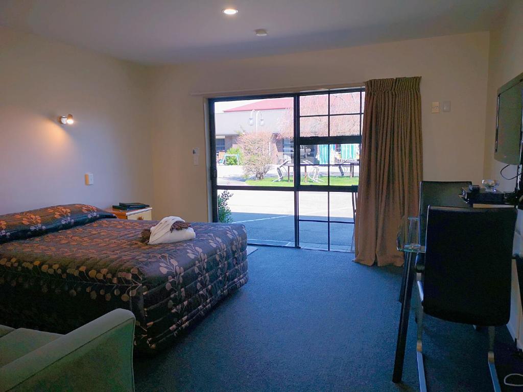 Aston Court Motel - Resim 44