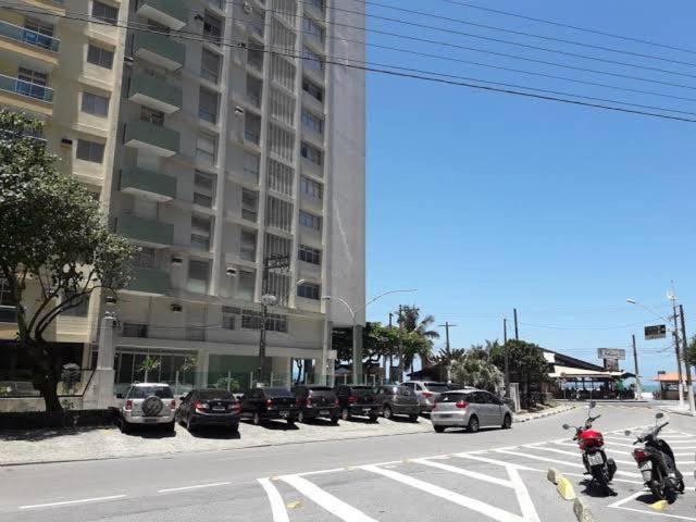  Casa na Pitangueiras