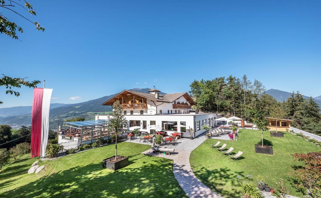 Torgglerhof Hotel 3*