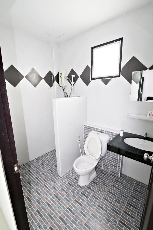 Koupelna v ubytování Hua Hin Irooms