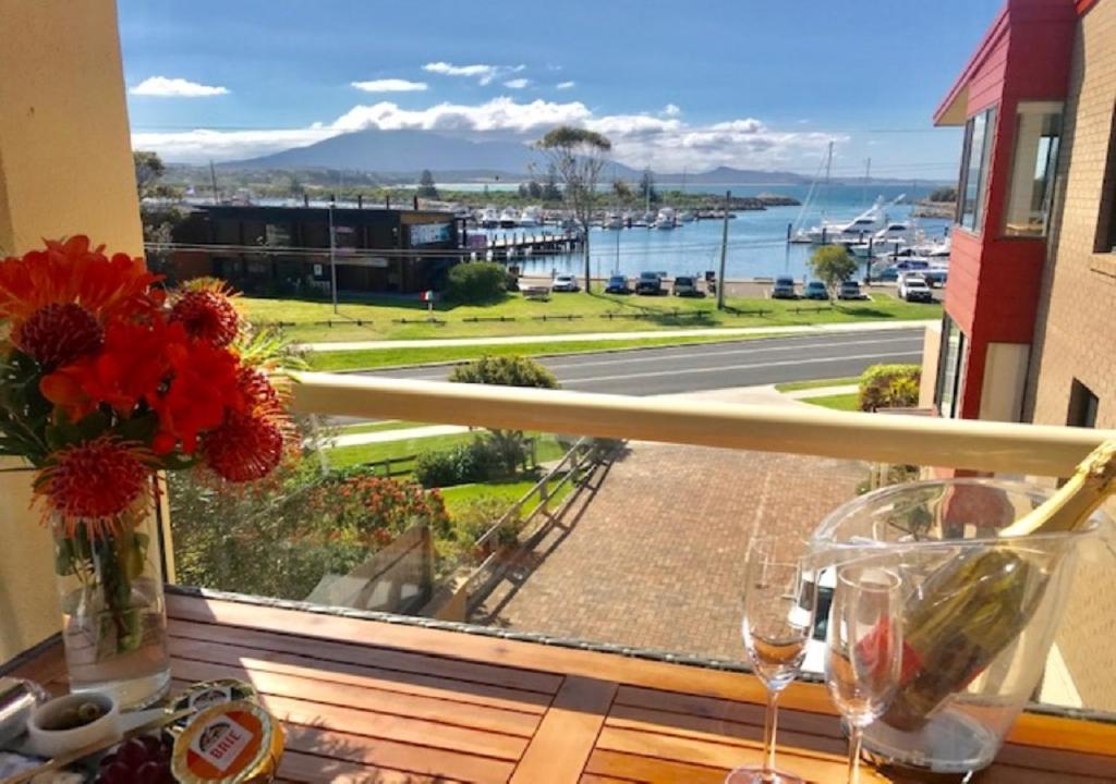 Vista Marina #6 - Housity