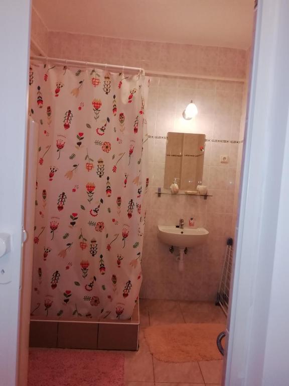 ASTA LA VISTA Vendégház - Room King Con Vista De Jardín