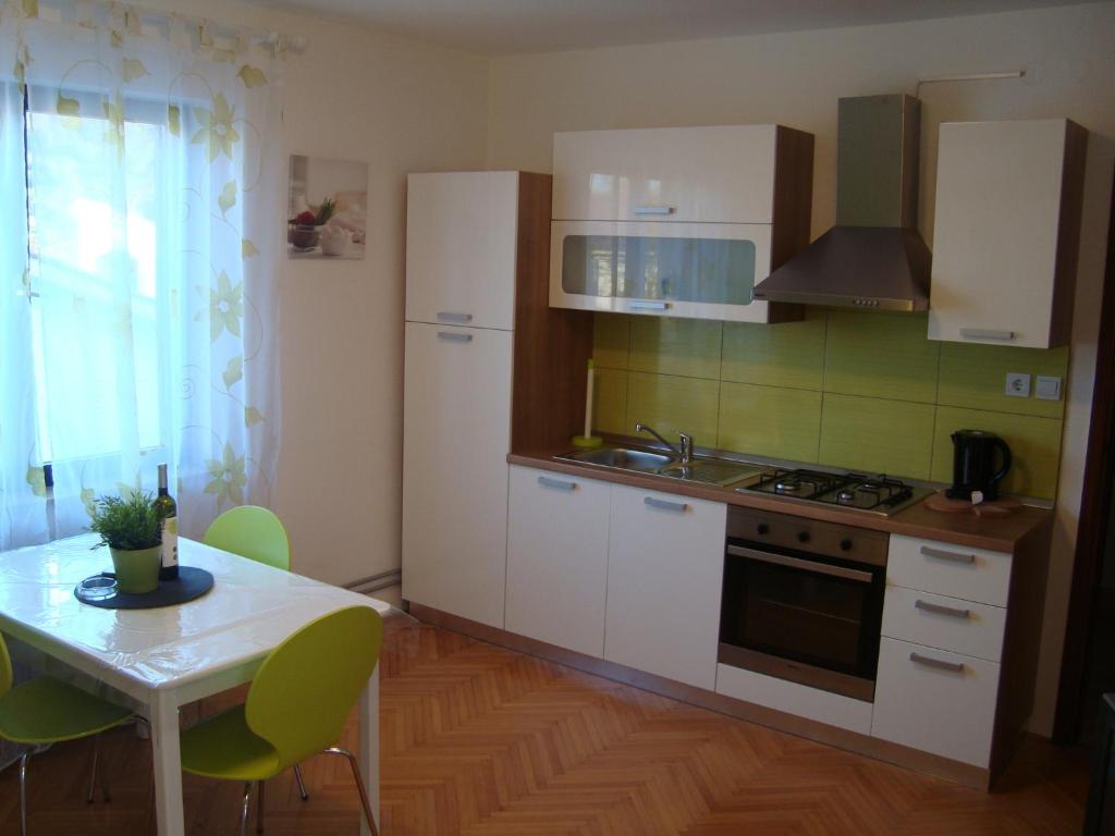 Apartments Peloža - One-Bedroom Apartment