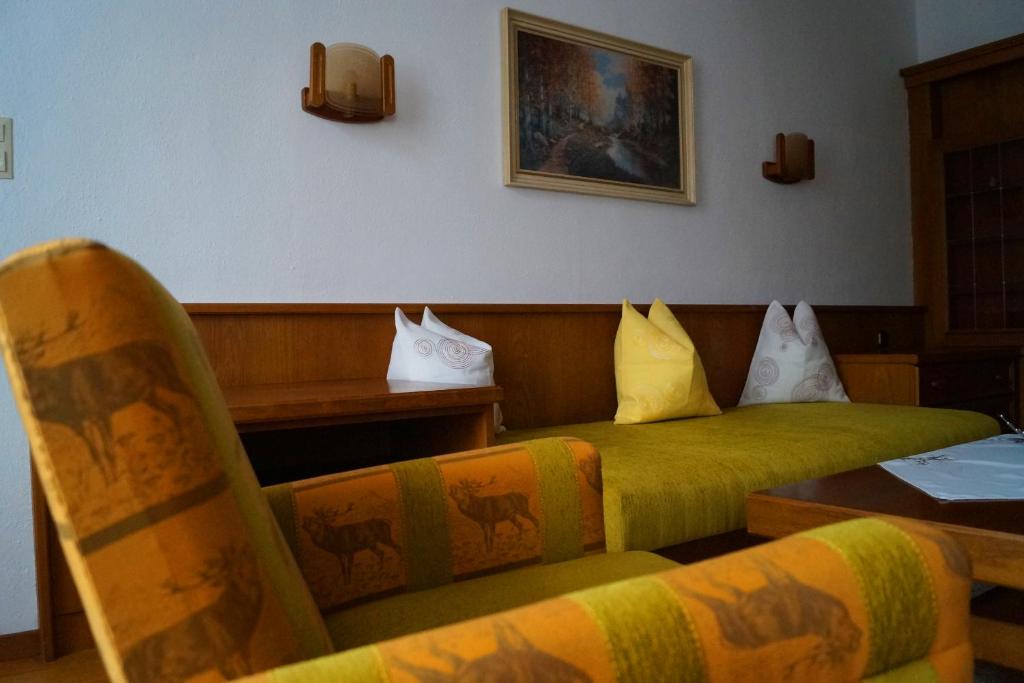Część wypoczynkowa w obiekcie Ferienwohnung Sonnwendhof "Kellerjochblick"