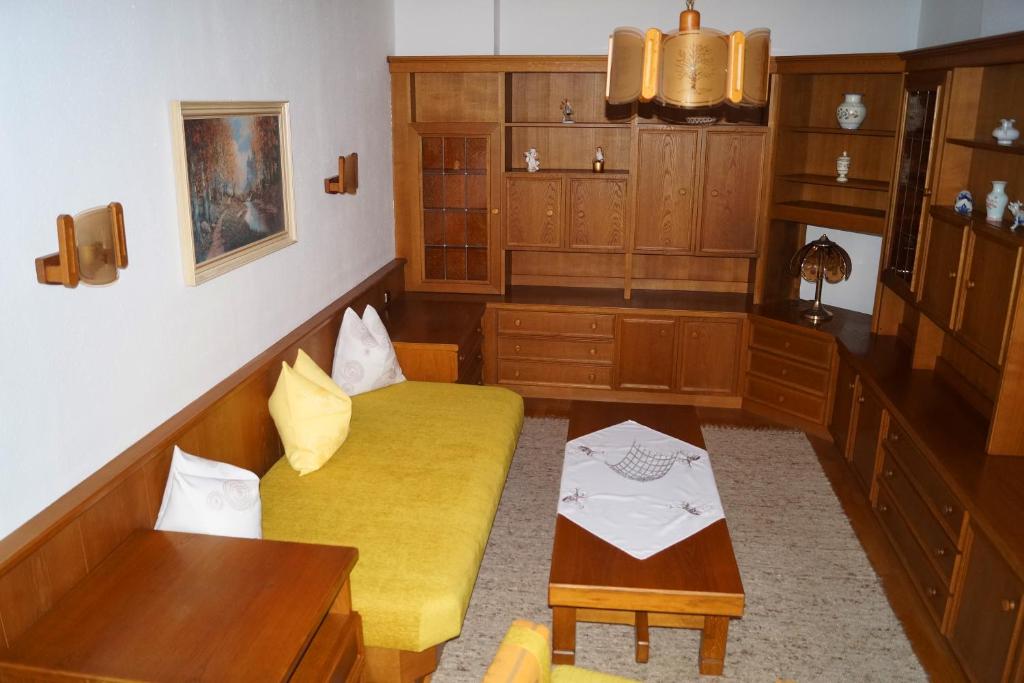 Łóżko lub łóżka w pokoju w obiekcie Ferienwohnung Sonnwendhof "Kellerjochblick"
