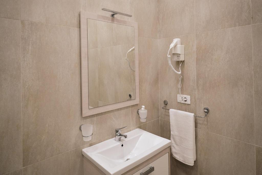 In Center Hotel - Imazhi 7