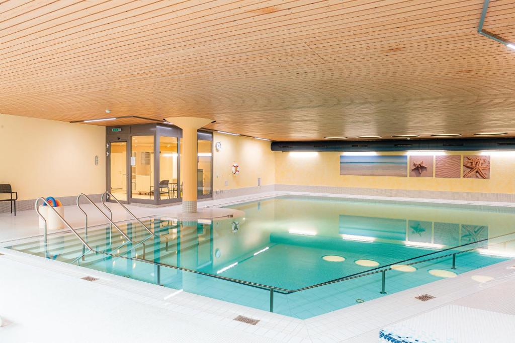 Bazén v ubytování Dorint Parkhotel Bad Zurzach nebo v jeho okolí