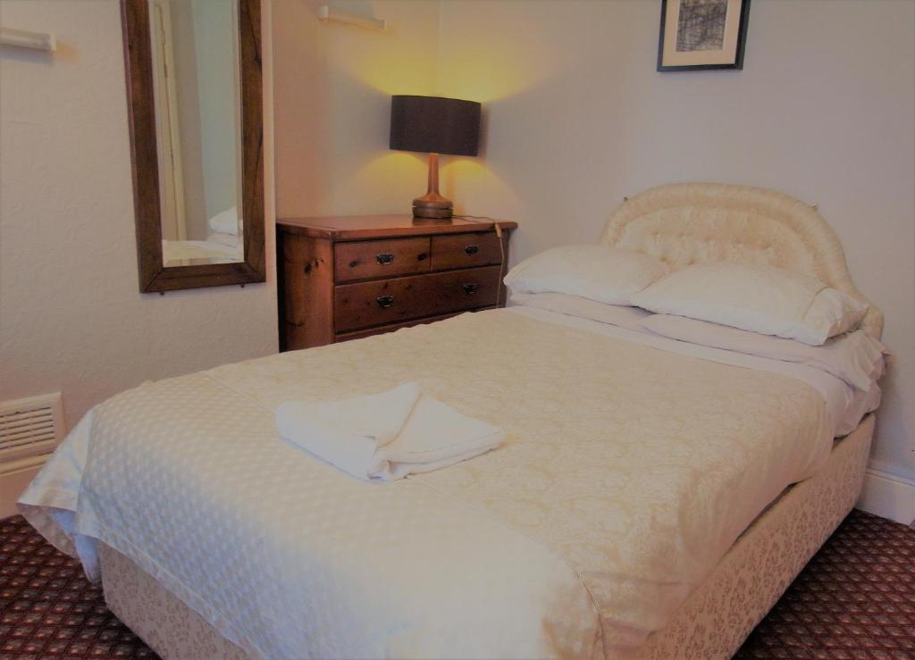 Hylands - Camera Singola Con Bagno In Comune
