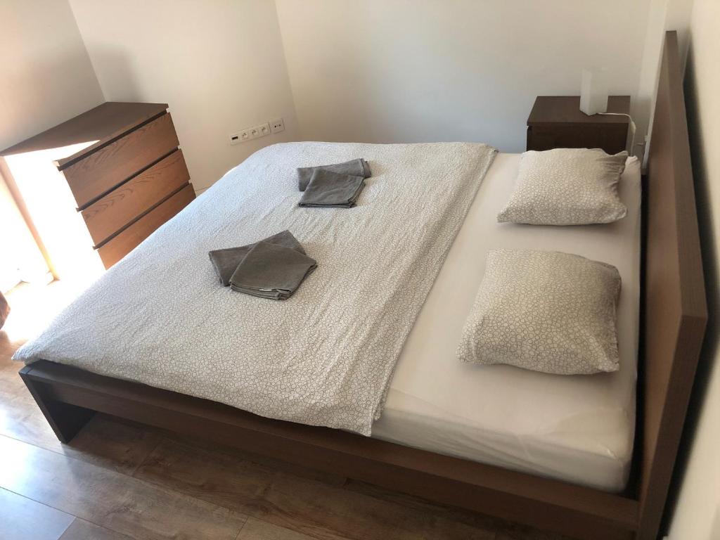 Postel nebo postele na pokoji v ubytování Apartmán v centre Michaloviec