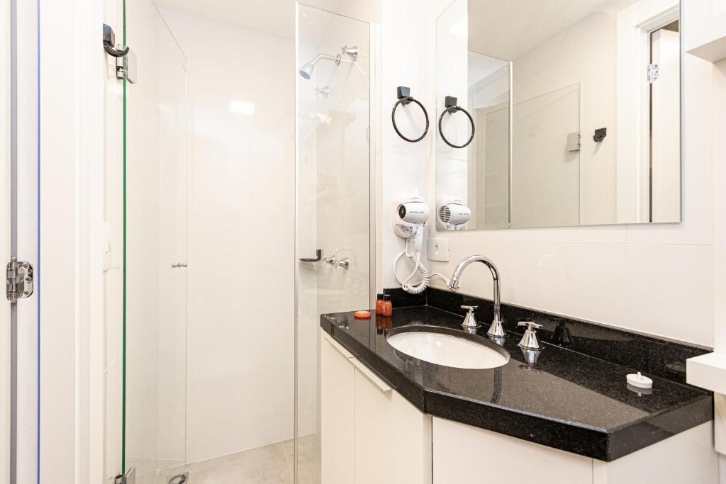  Studio Top Luxo - AYN035