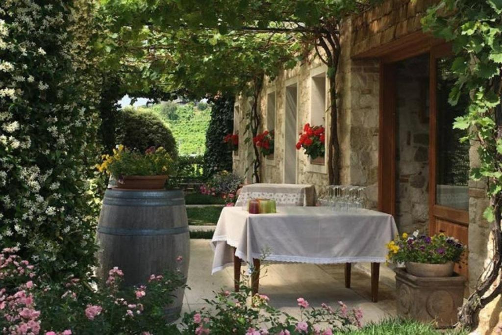 A garden outside GARDEN OF VENICE