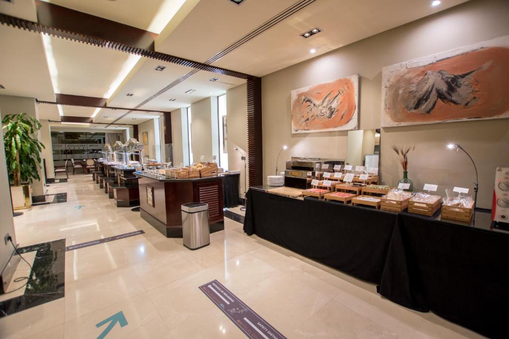 Hotel Andalucía Center - Resim 25