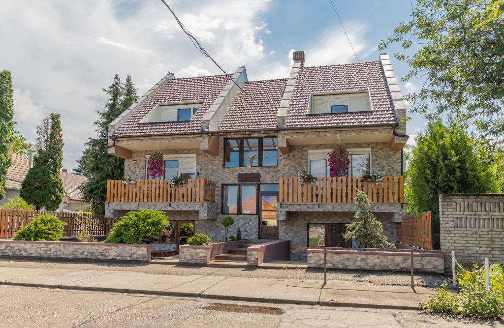 Fortuna Vendégház 6400 Kiskunhalas, 82.Széchenyi utca kép - 1