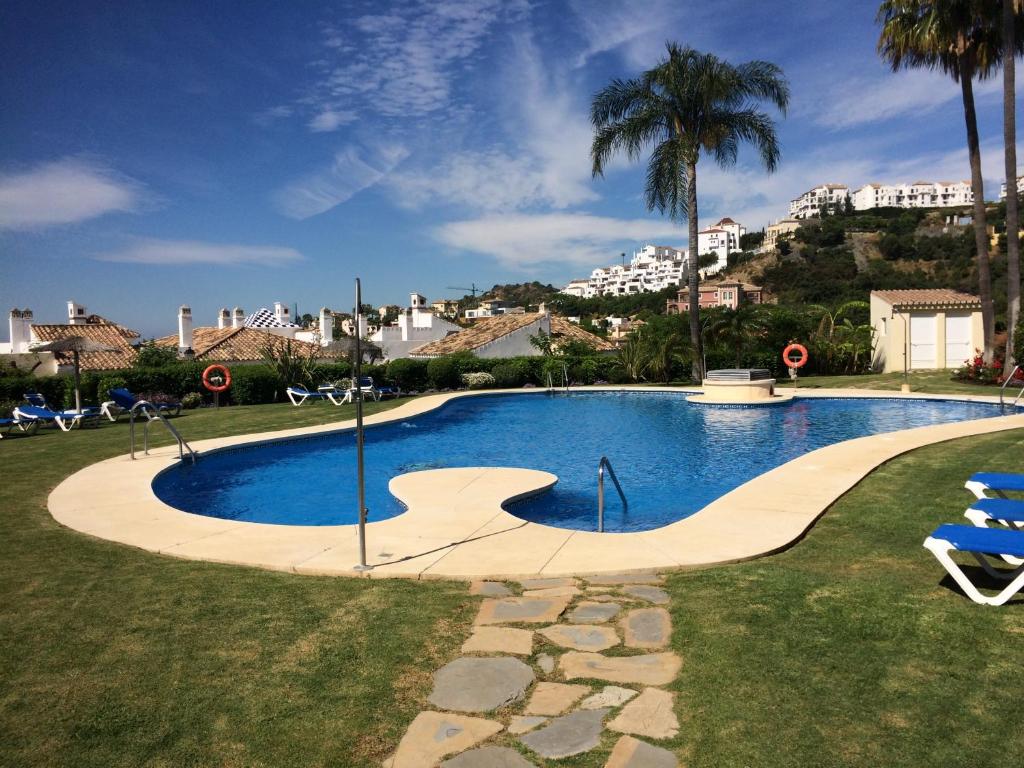 Apartment Los Pinos, Benahavís, Spain - Booking.com