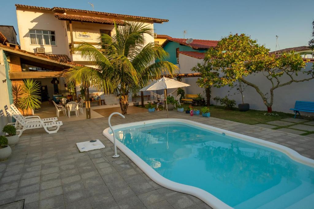  Maravilhosa casa duplex piscina na quadra do mar