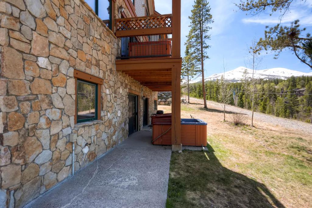 Saddlewood #46 Ski-In/Ski-Out to Snowflake Lift - Walk to Town - Holiday Home