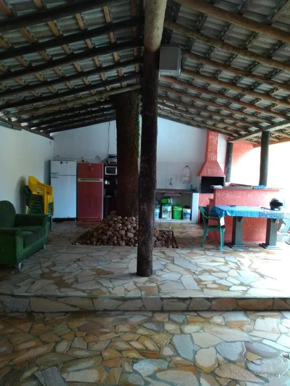  Casa com piscina em Caraguatatuba