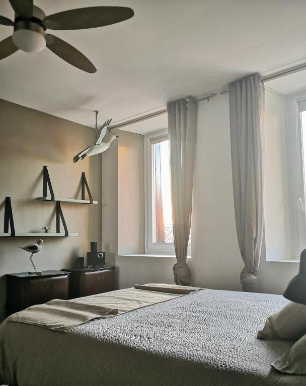 Postel nebo postele na pokoji v ubytování appartment & rooms SecondoPiano