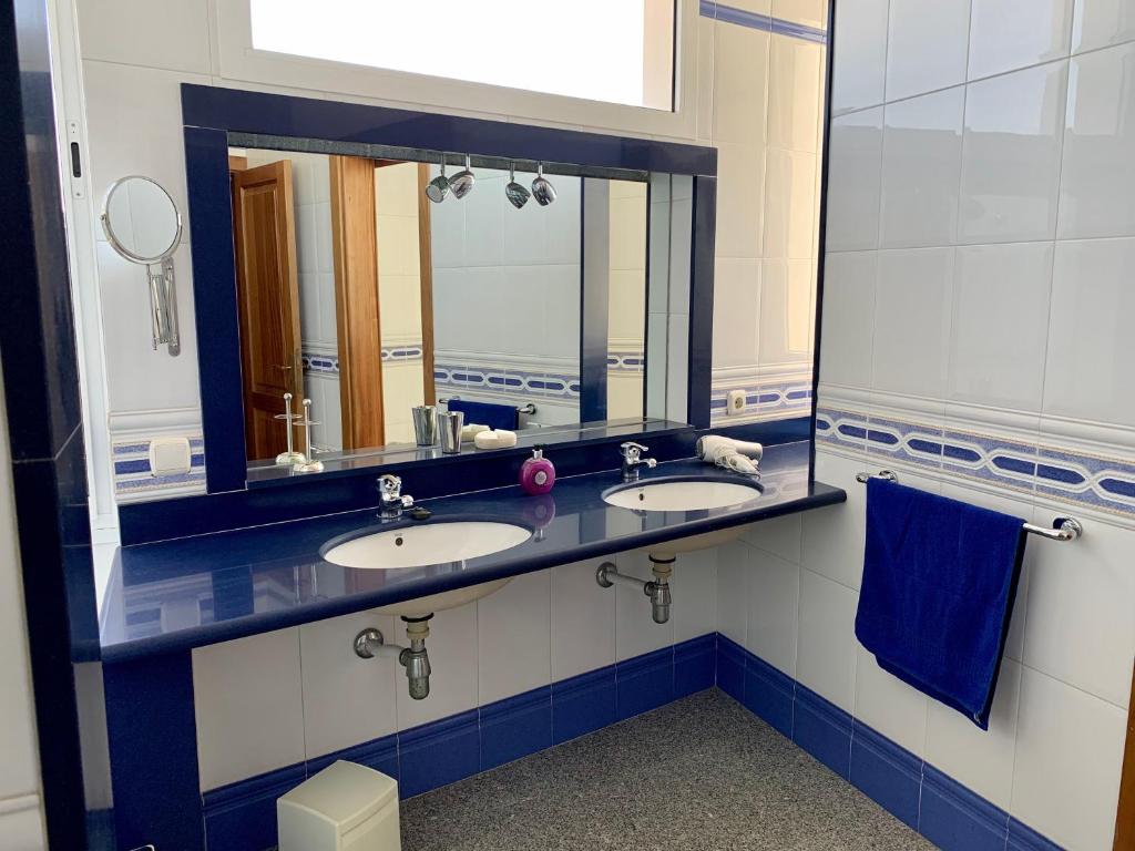 Kúpeľňa v ubytovaní Villa Dois Mares Puerto Calero