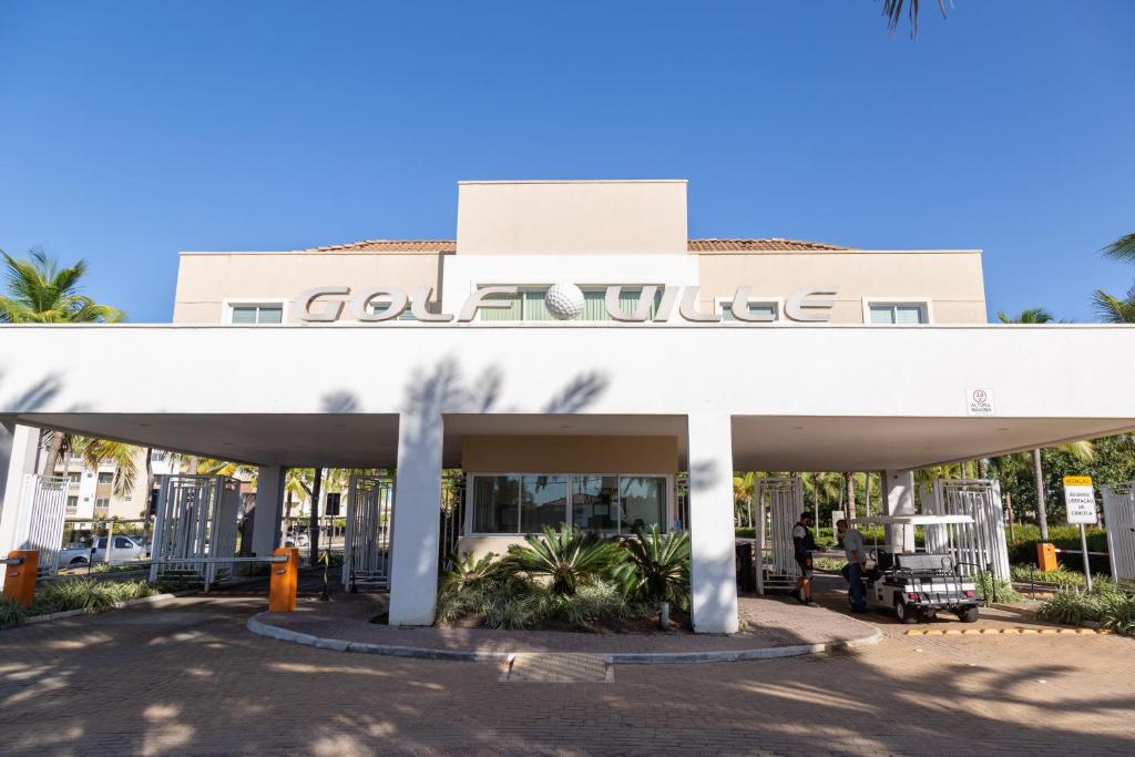  Golf Ville Resorts Suites
