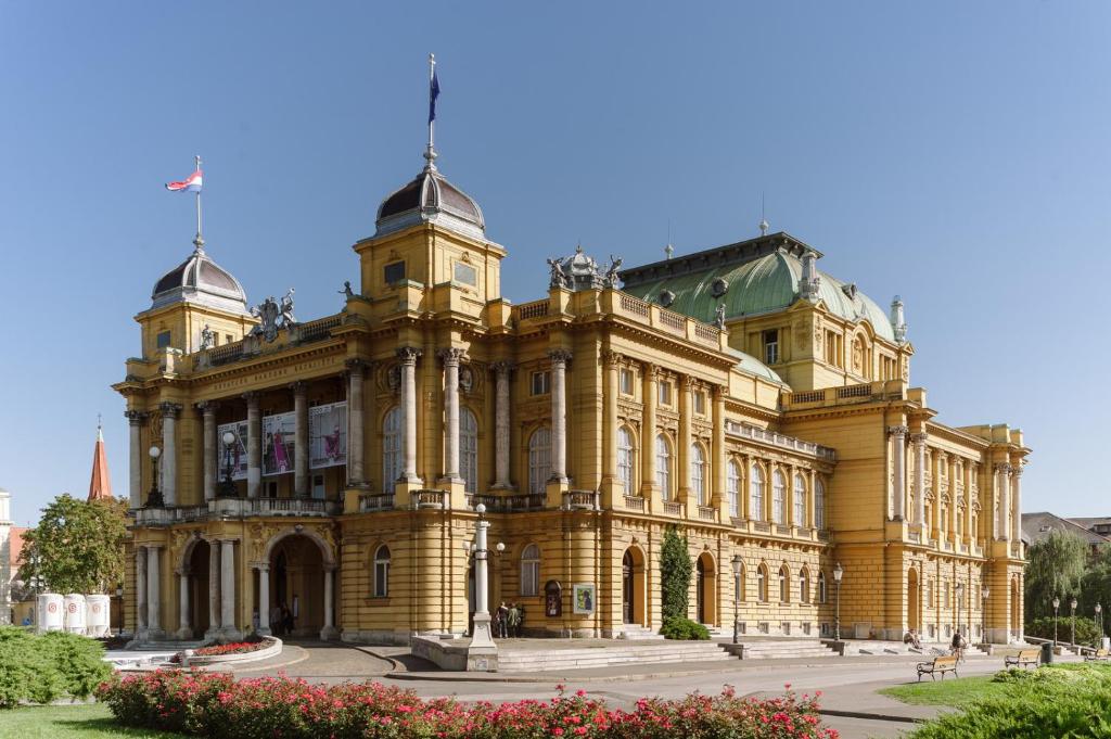 Budova, kde se apartmán nachází