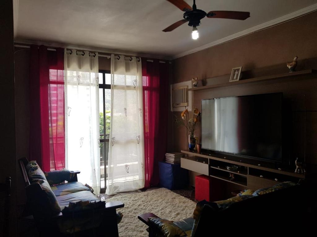  Apartamento - Enseada - Espaçoso e confortável