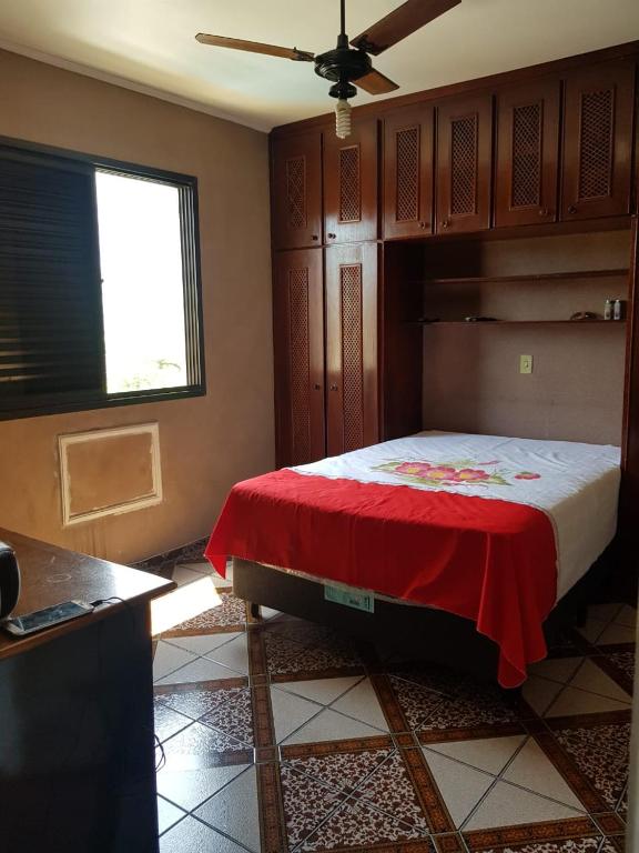  Apartamento - Enseada - Espaçoso e confortável